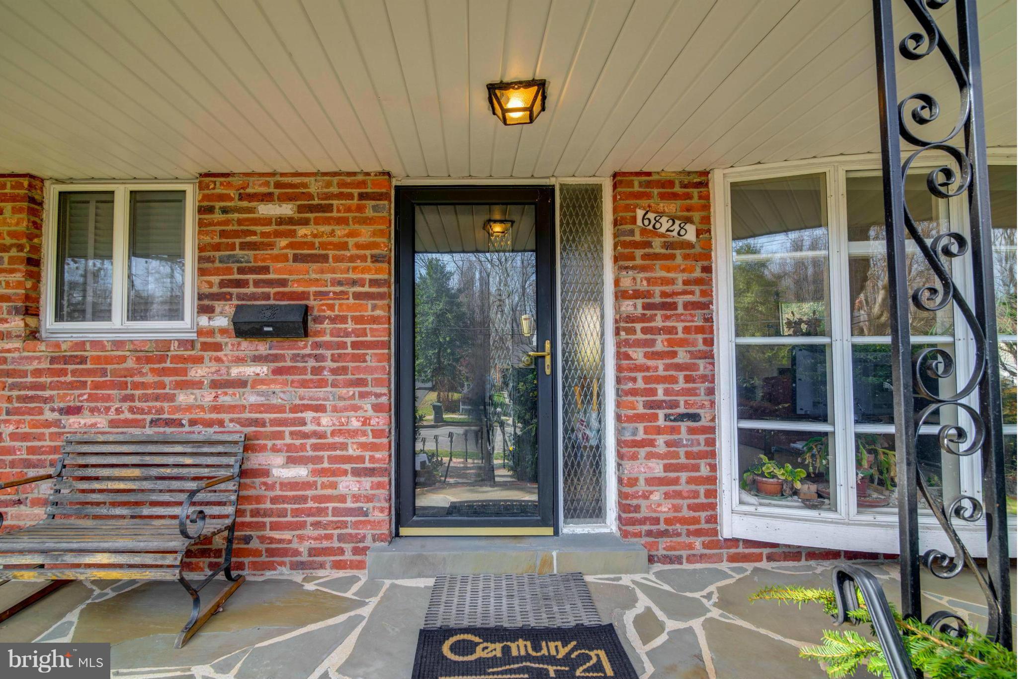 DEVON PARK - Residential