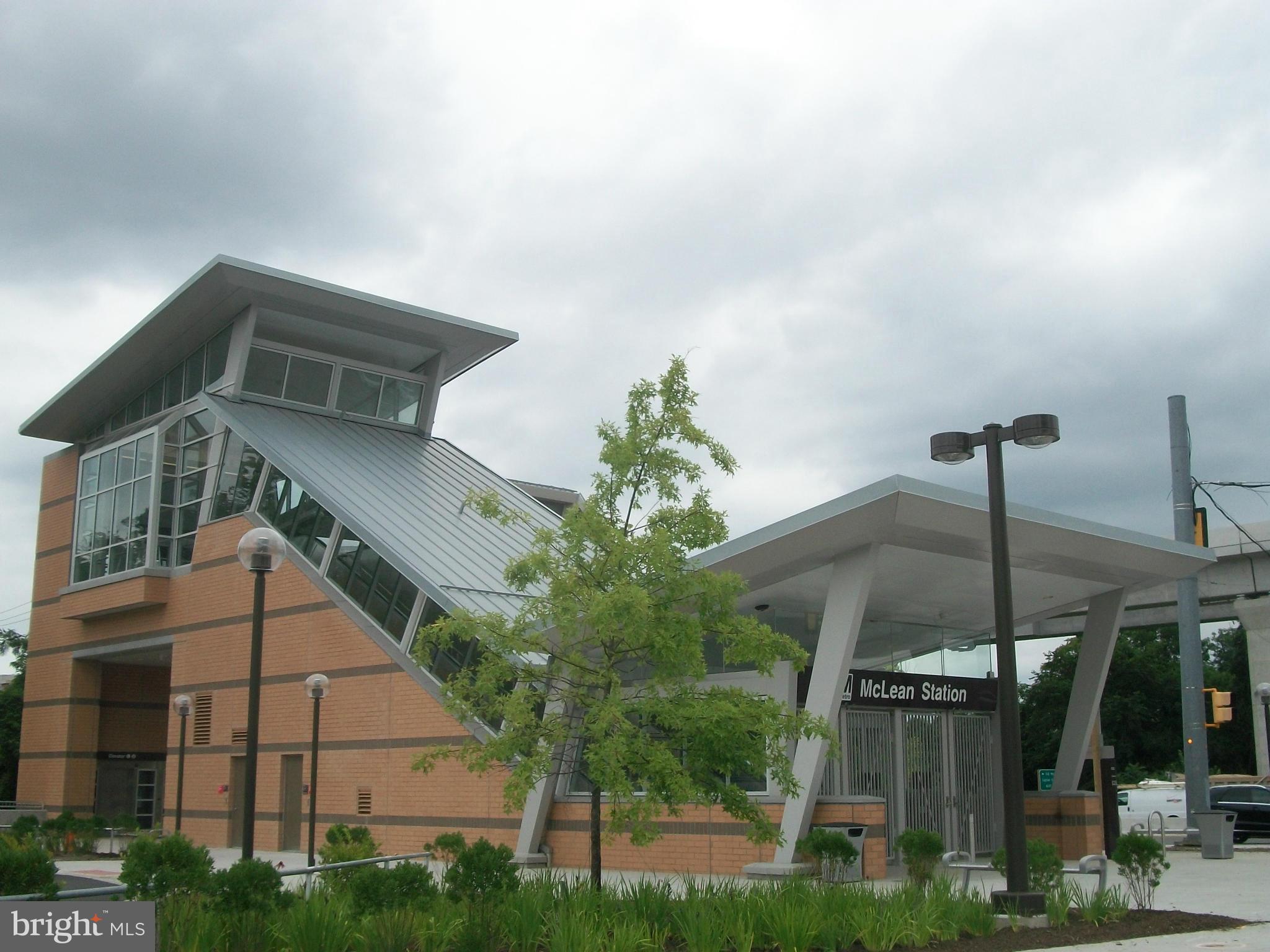 DEVON PARK - Residential