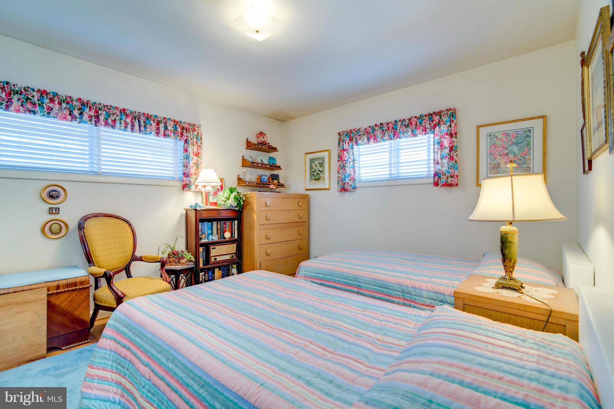 DEVON PARK - Residential