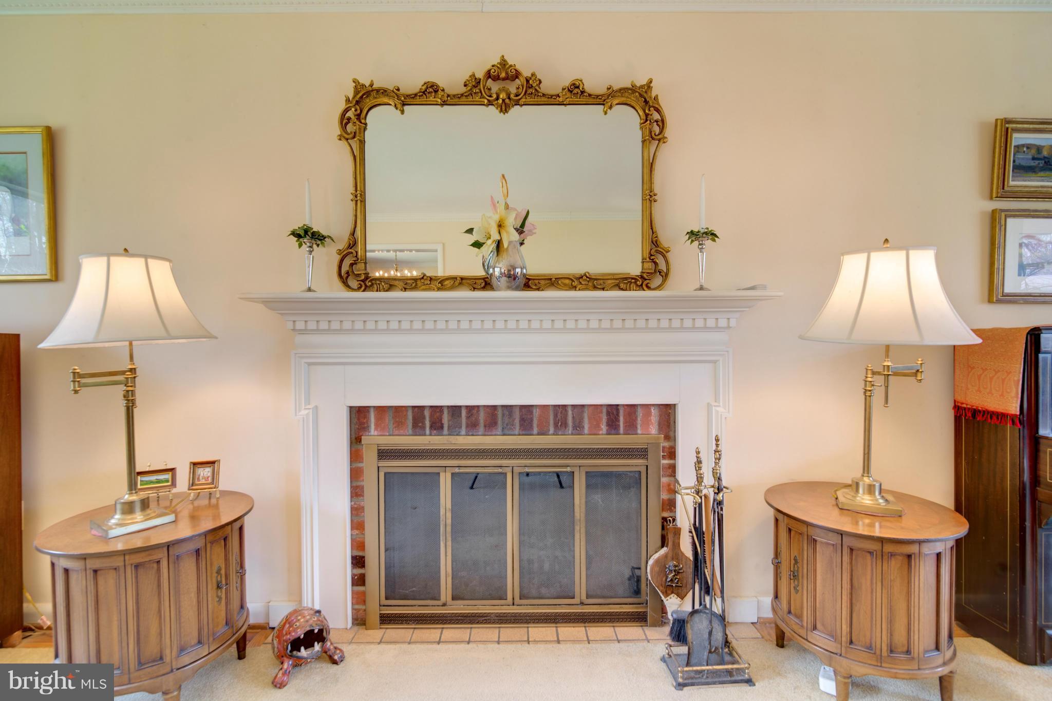 DEVON PARK - Residential