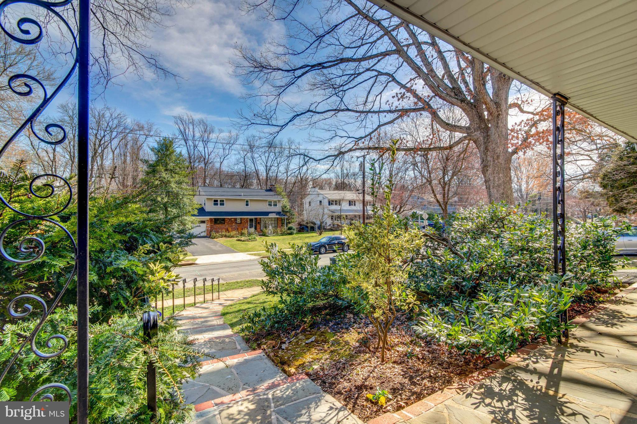 DEVON PARK - Residential