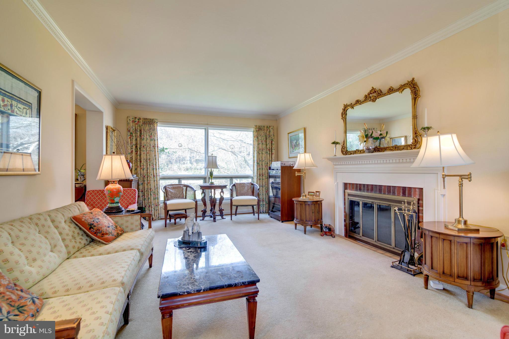 DEVON PARK - Residential