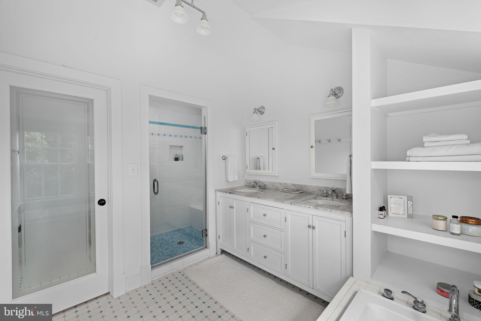 BEVERLEY HILLS - Residential