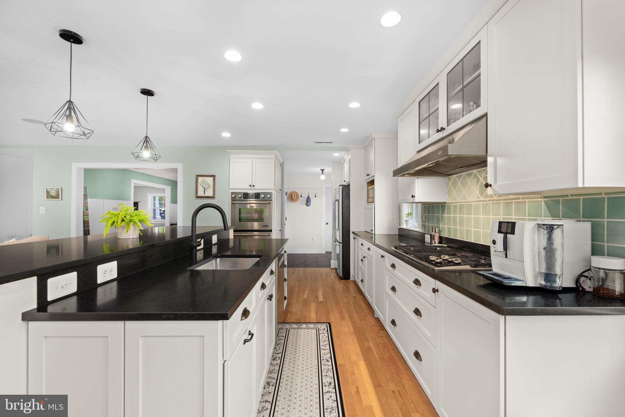 BEVERLEY HILLS - Residential