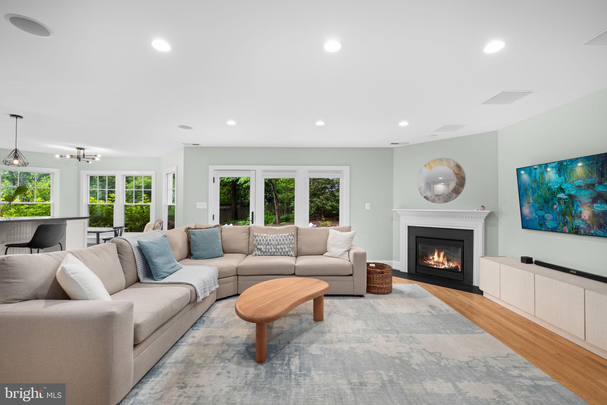 BEVERLEY HILLS - Residential