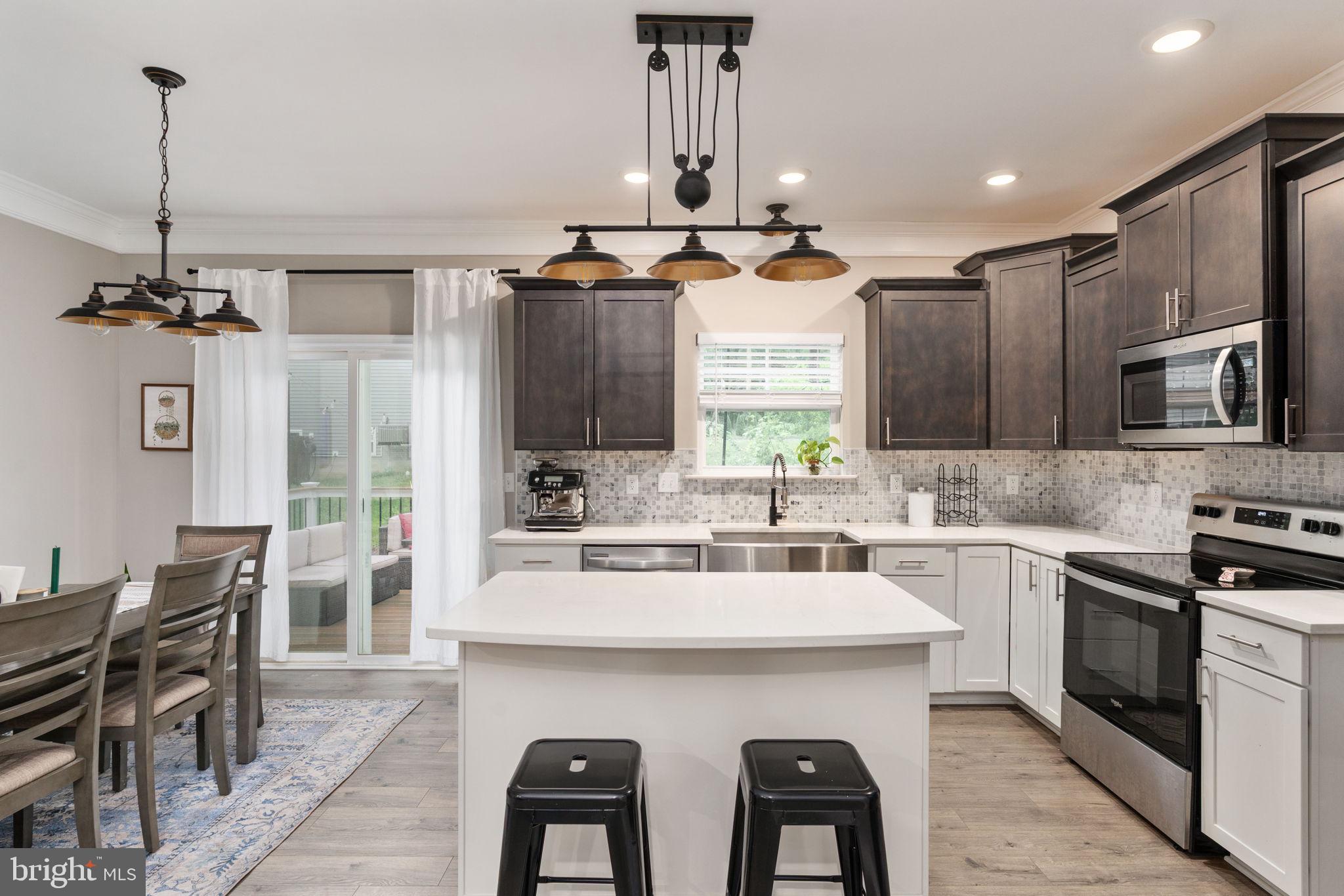 LAKE WILDERNESS - Residential