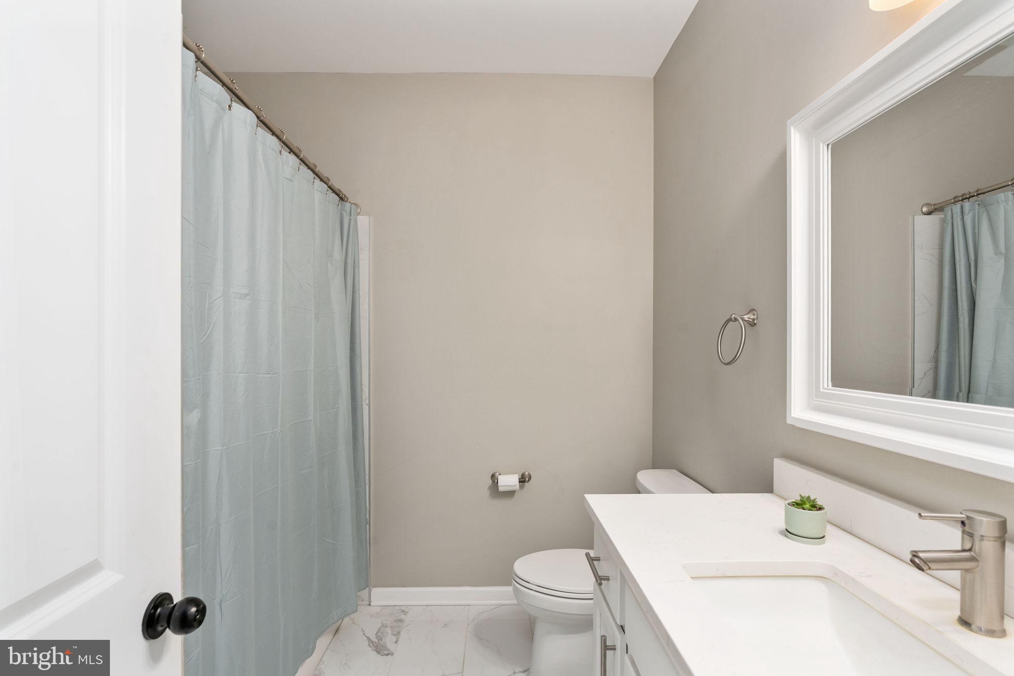 LAKE WILDERNESS - Residential