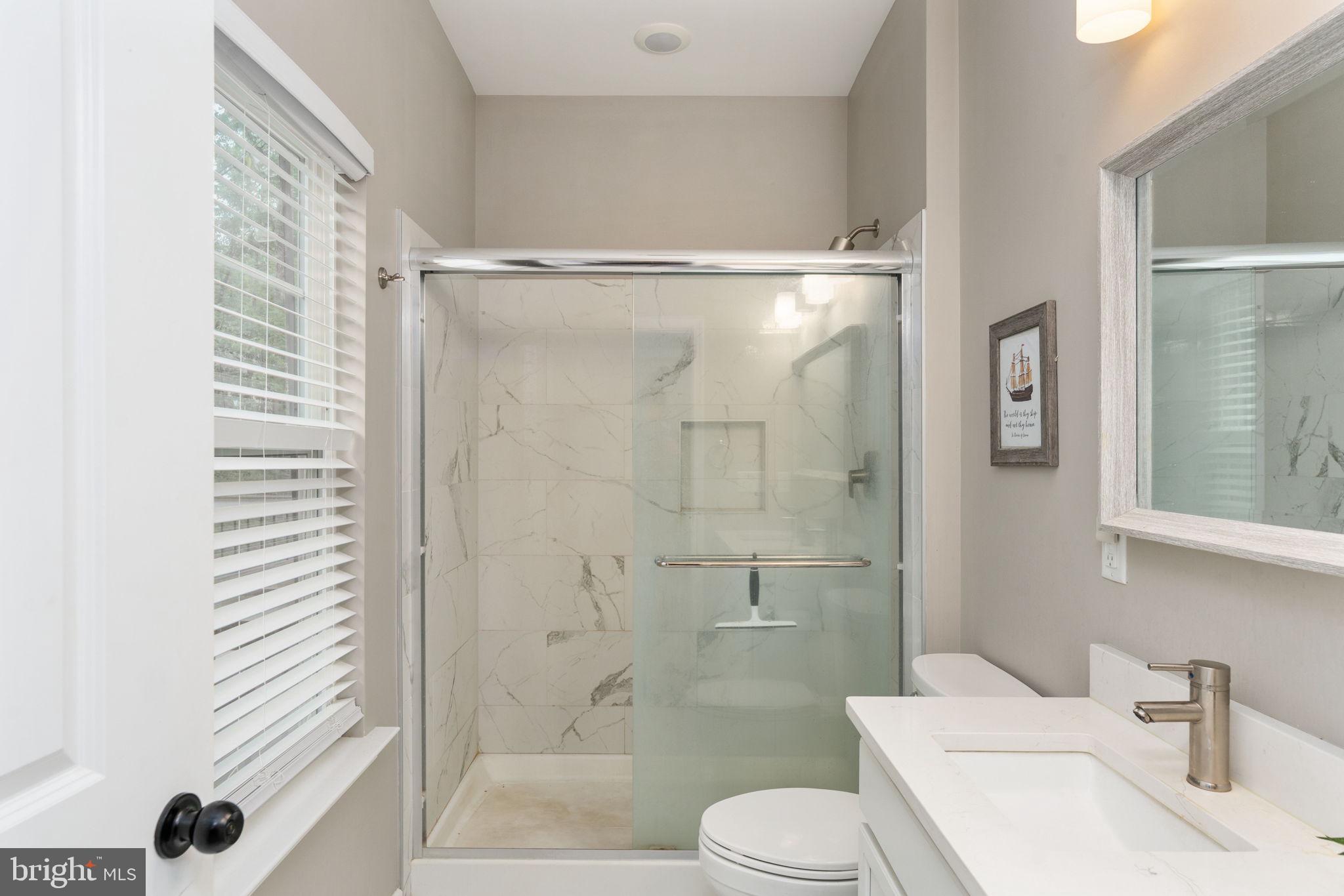 LAKE WILDERNESS - Residential