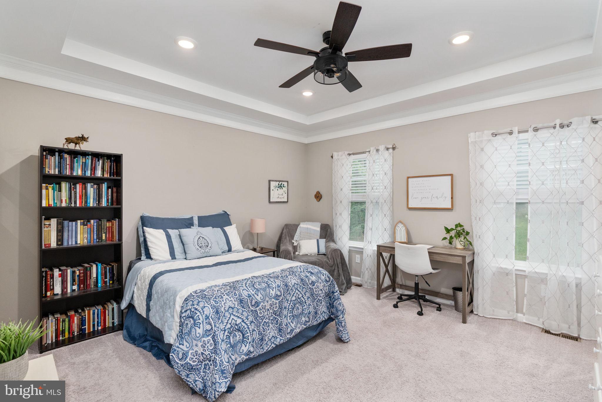 LAKE WILDERNESS - Residential