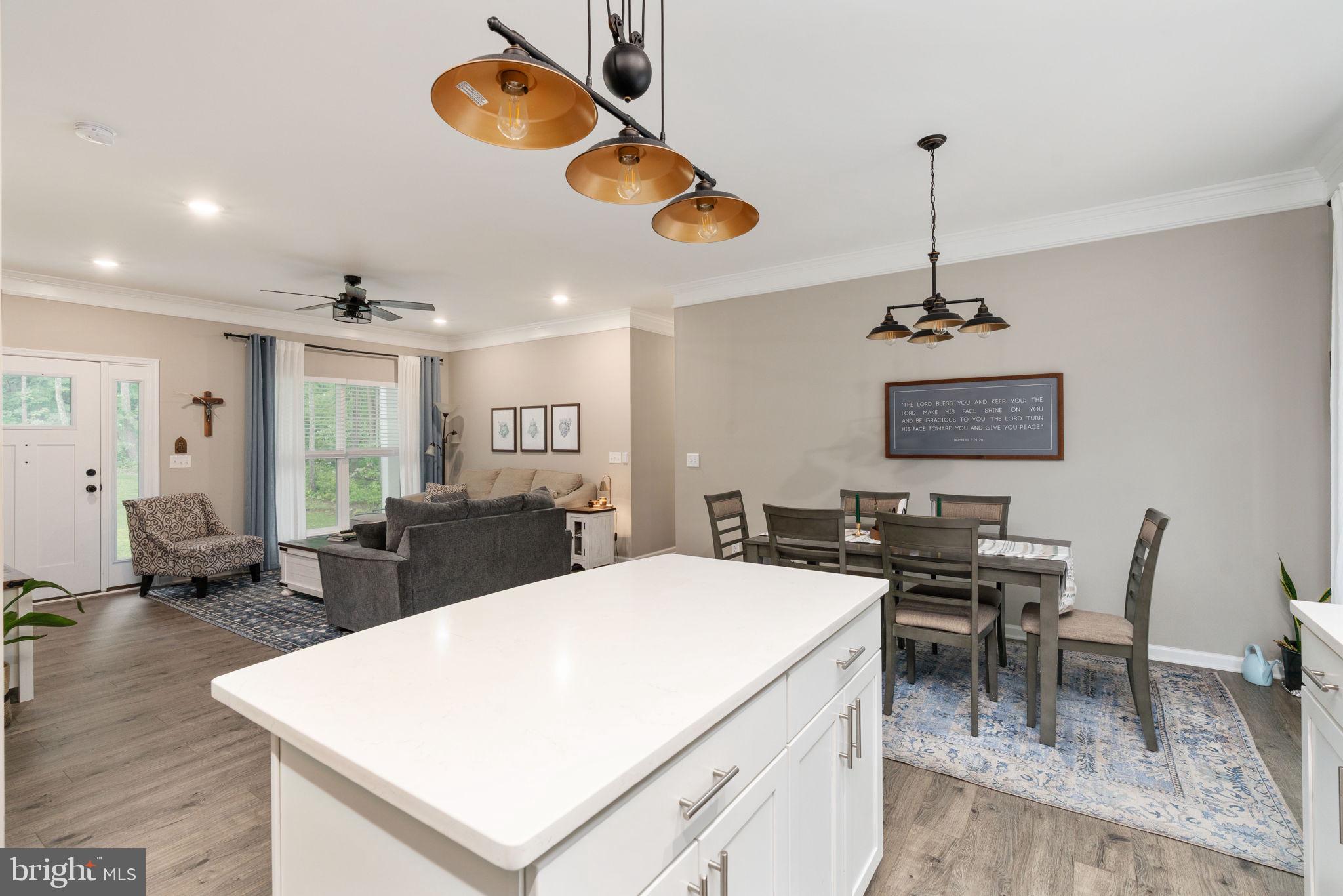 LAKE WILDERNESS - Residential