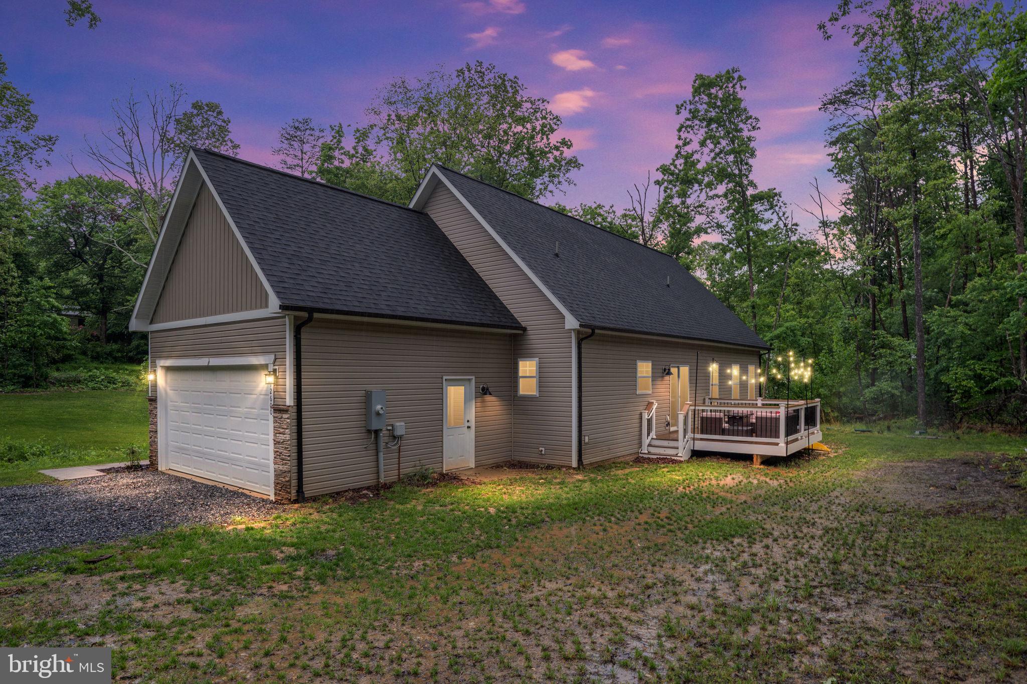 LAKE WILDERNESS - Residential