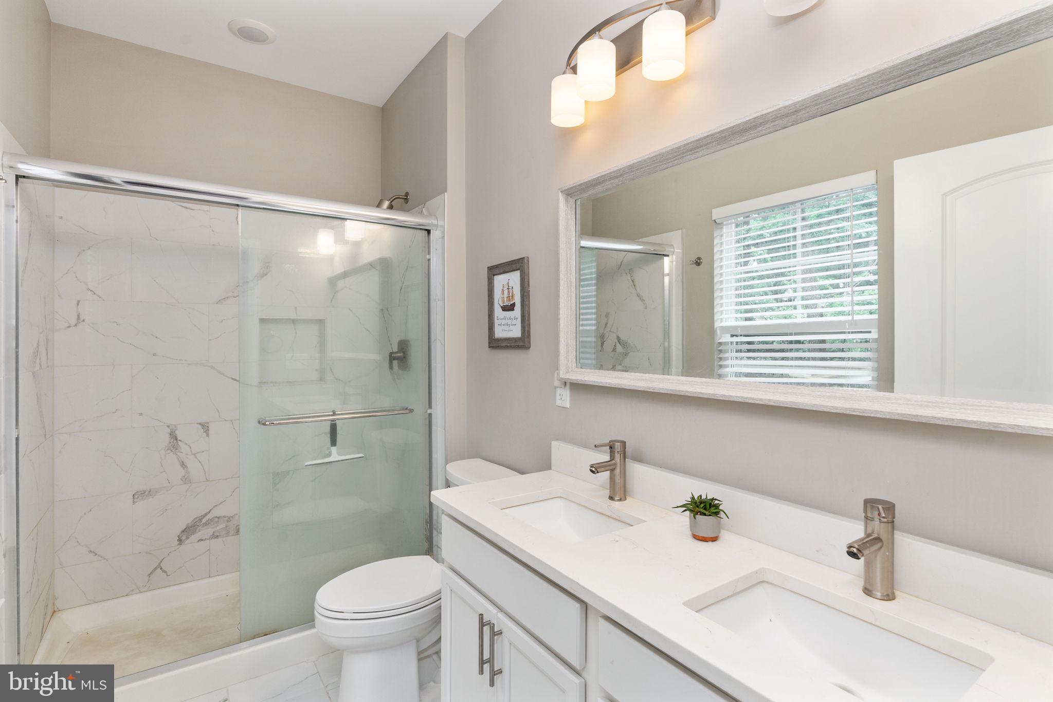 LAKE WILDERNESS - Residential