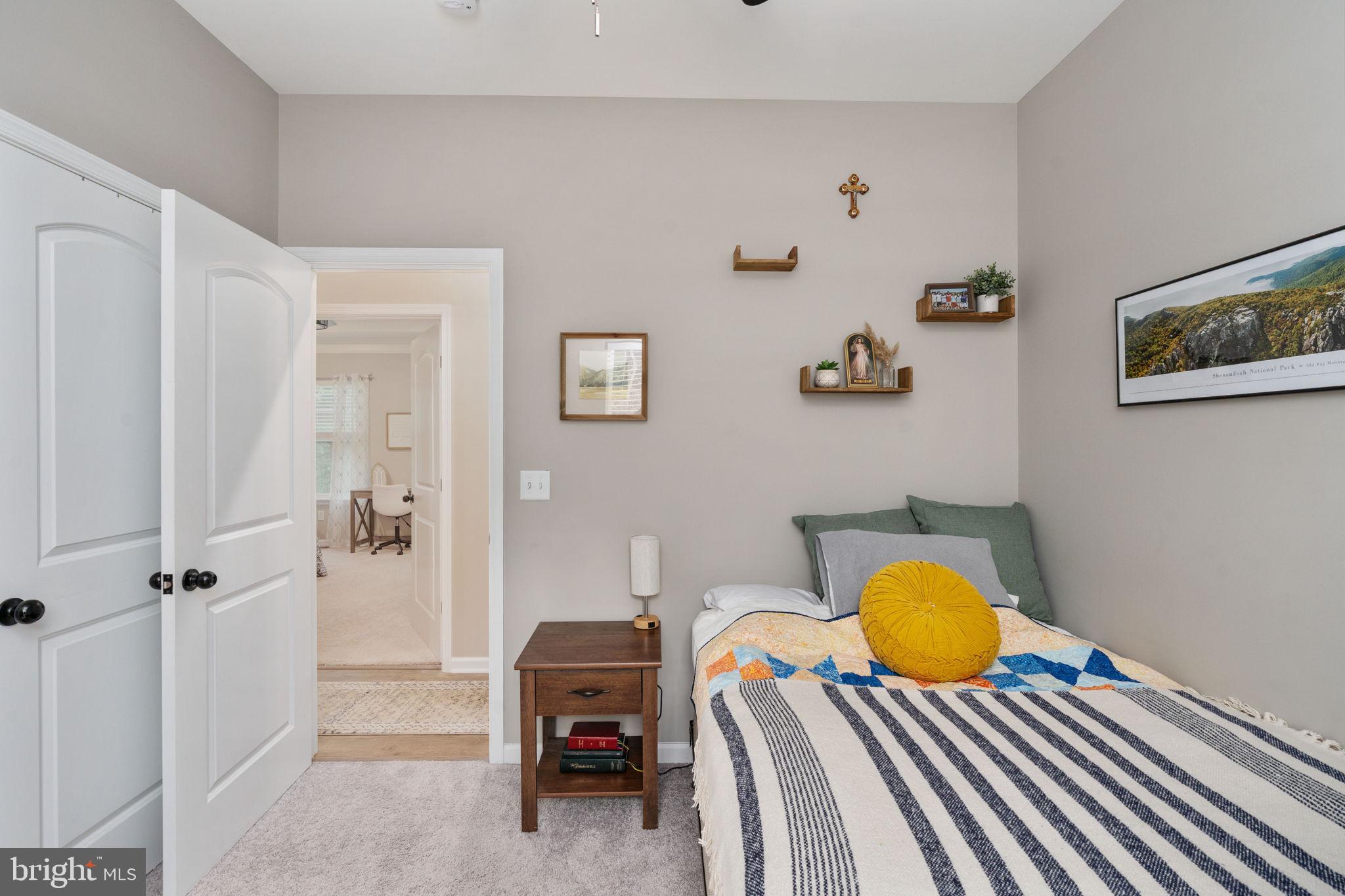 LAKE WILDERNESS - Residential