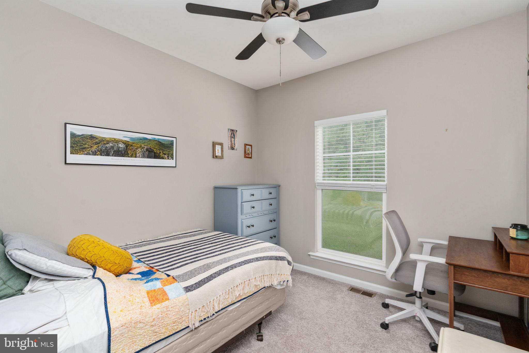 LAKE WILDERNESS - Residential