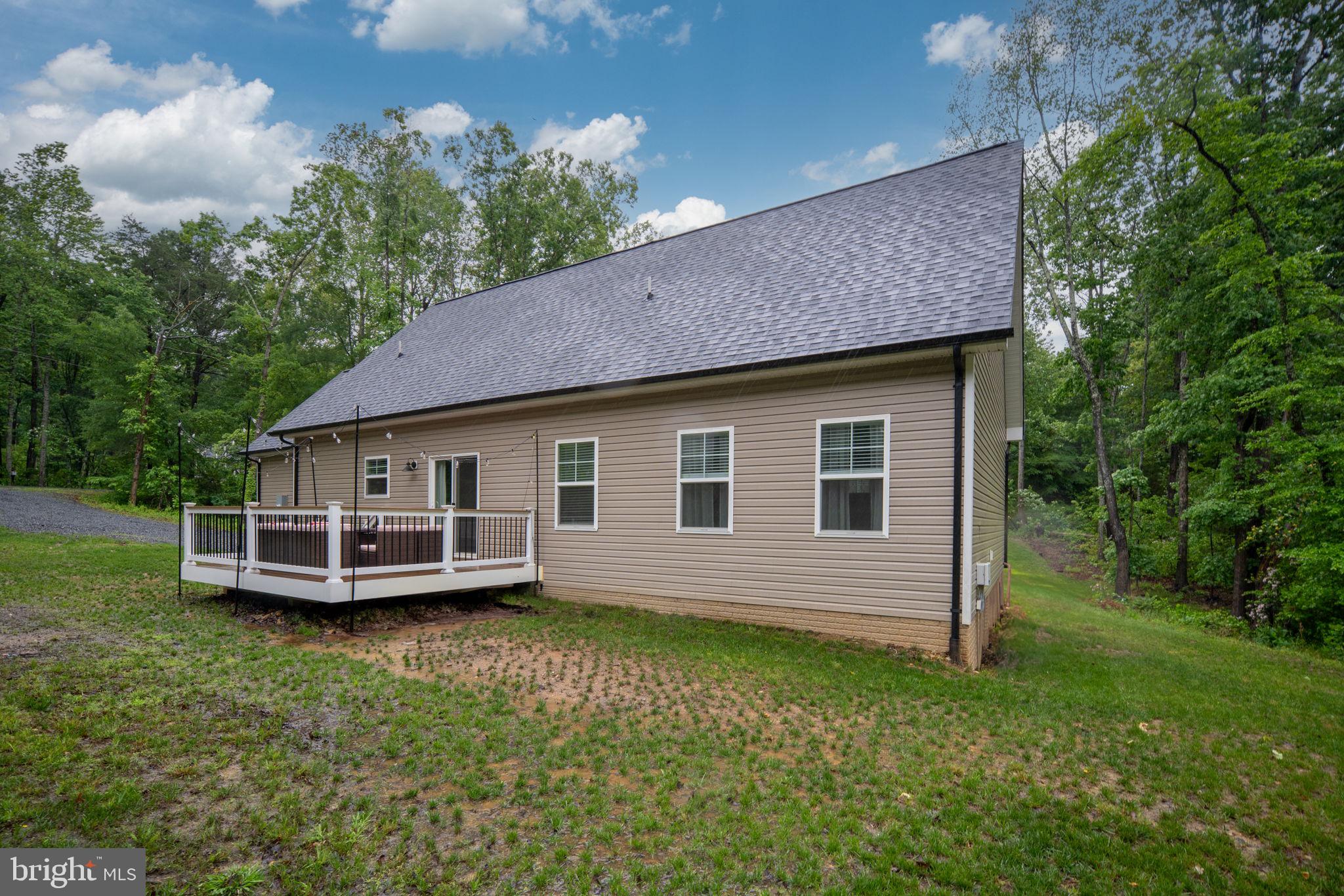 LAKE WILDERNESS - Residential