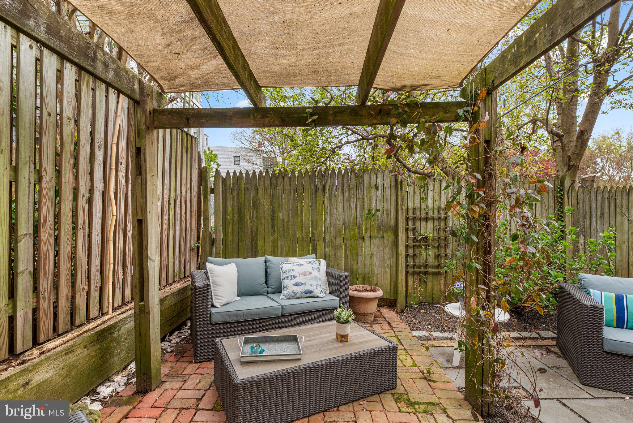 HISTORIC DISTRICT - Residential