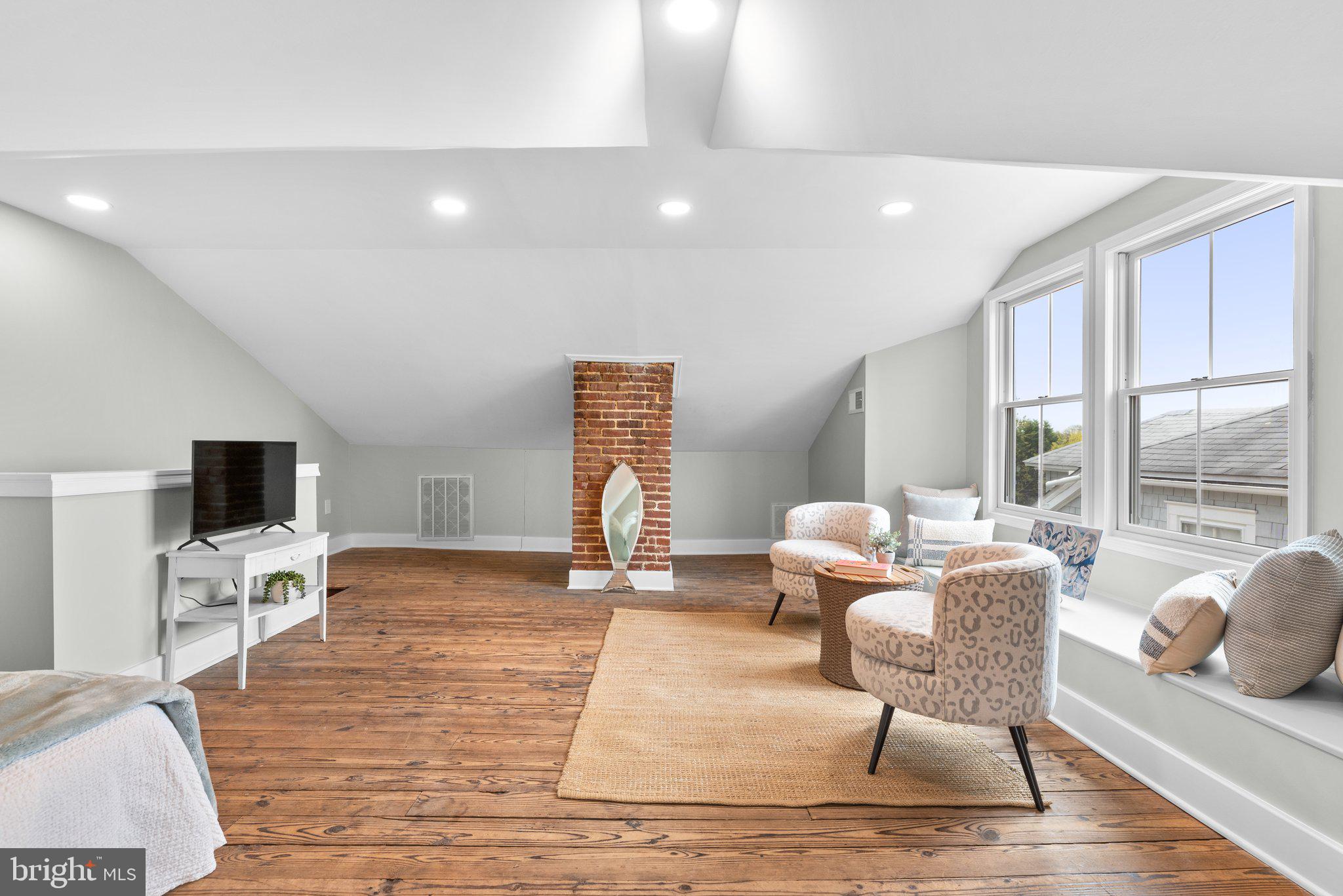 HISTORIC DISTRICT - Residential