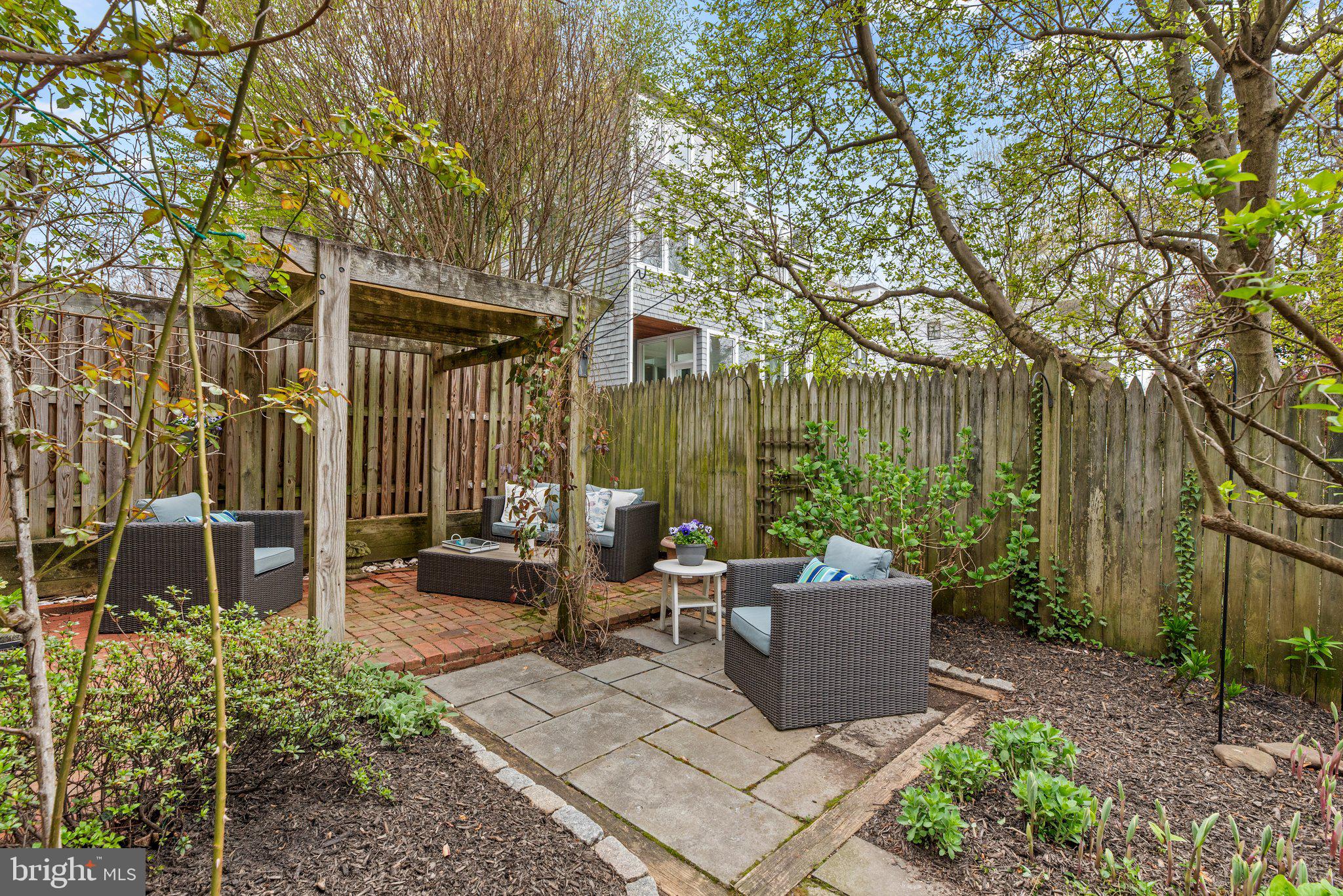 HISTORIC DISTRICT - Residential