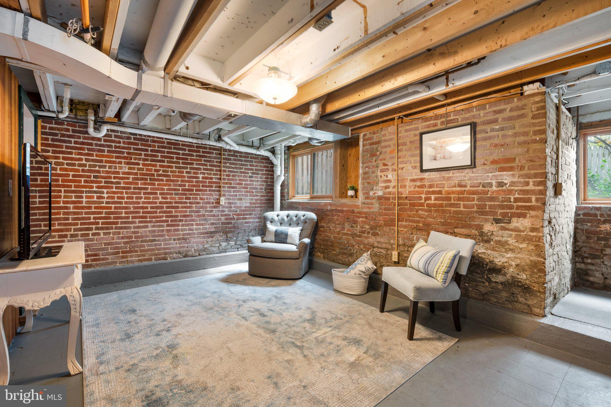 HISTORIC DISTRICT - Residential