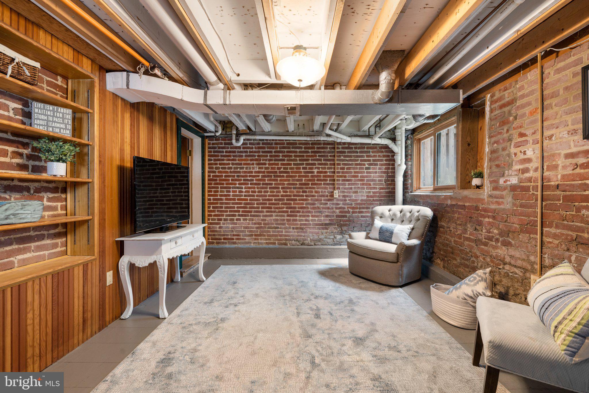 HISTORIC DISTRICT - Residential