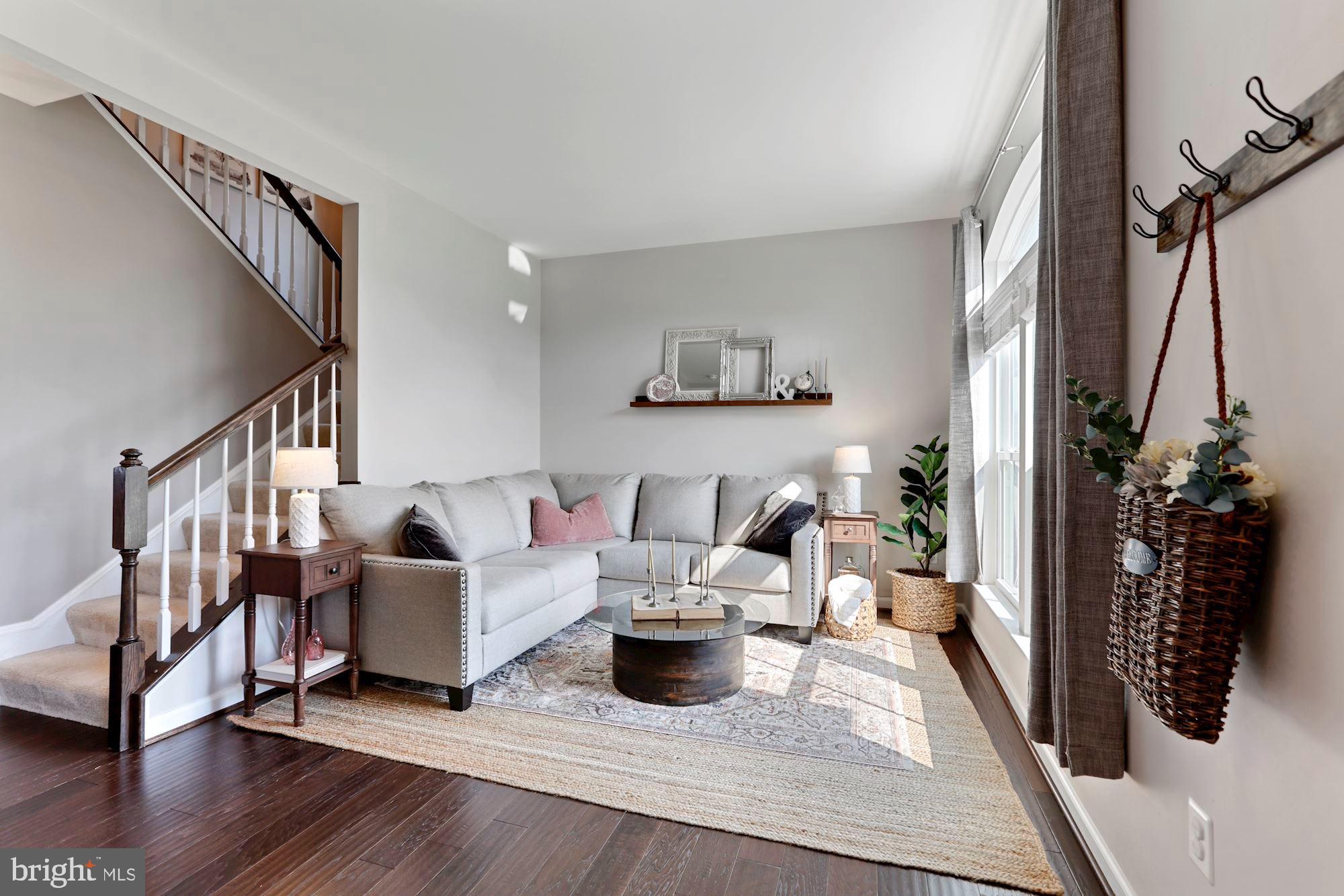 LOVETTSVILLE TOWN CENTER - Residential