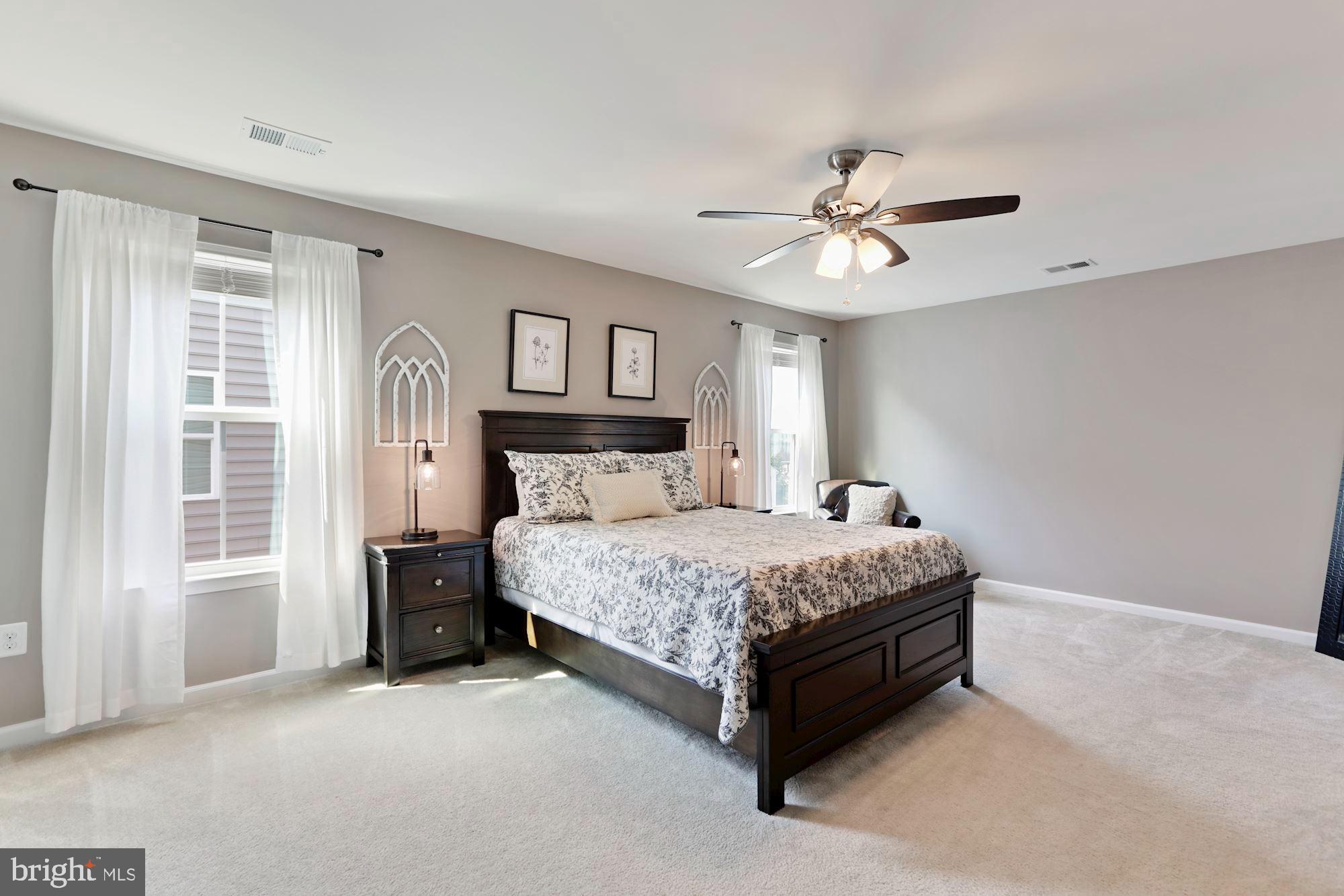 LOVETTSVILLE TOWN CENTER - Residential