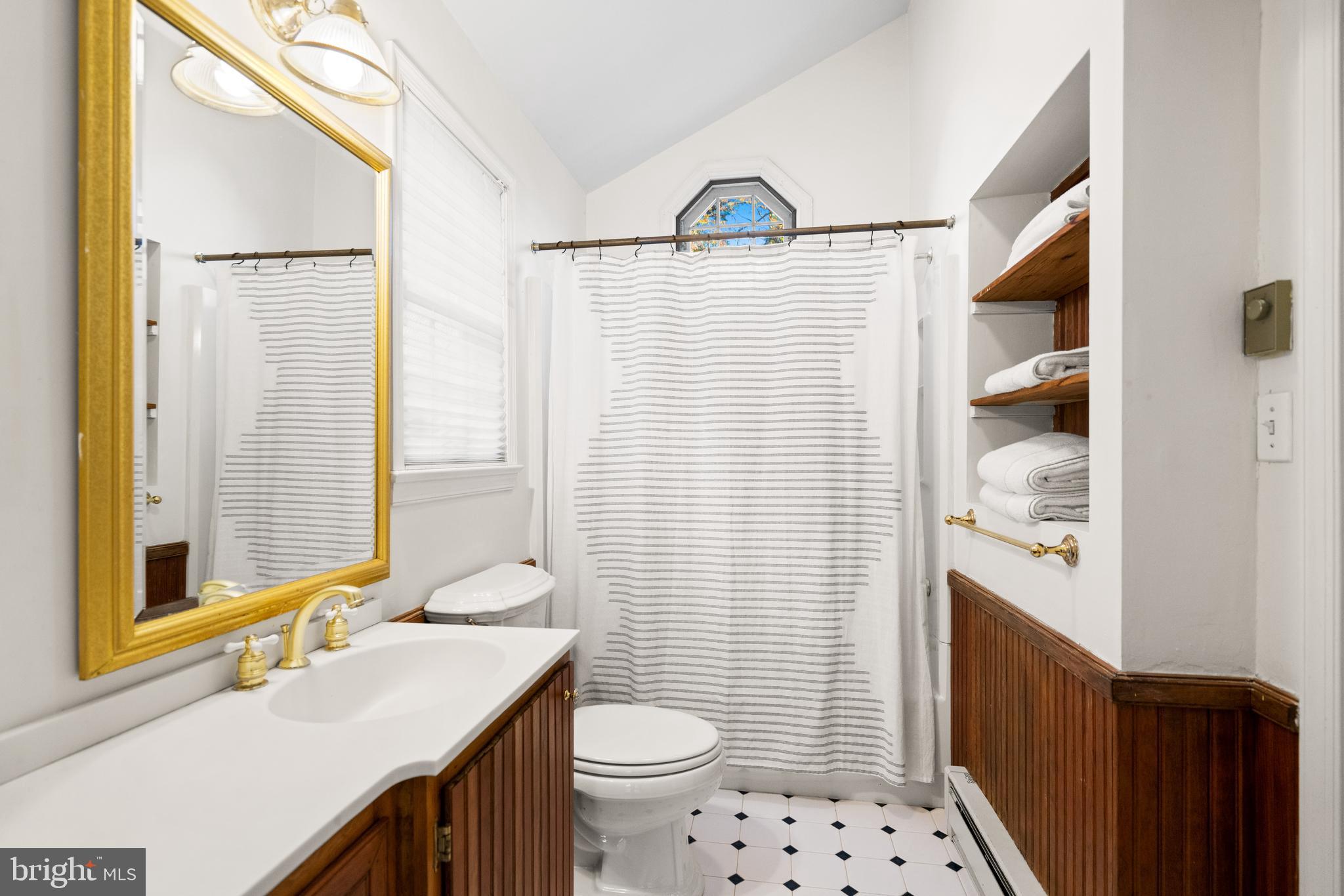 YORKTOWN VILLAGE - Residential