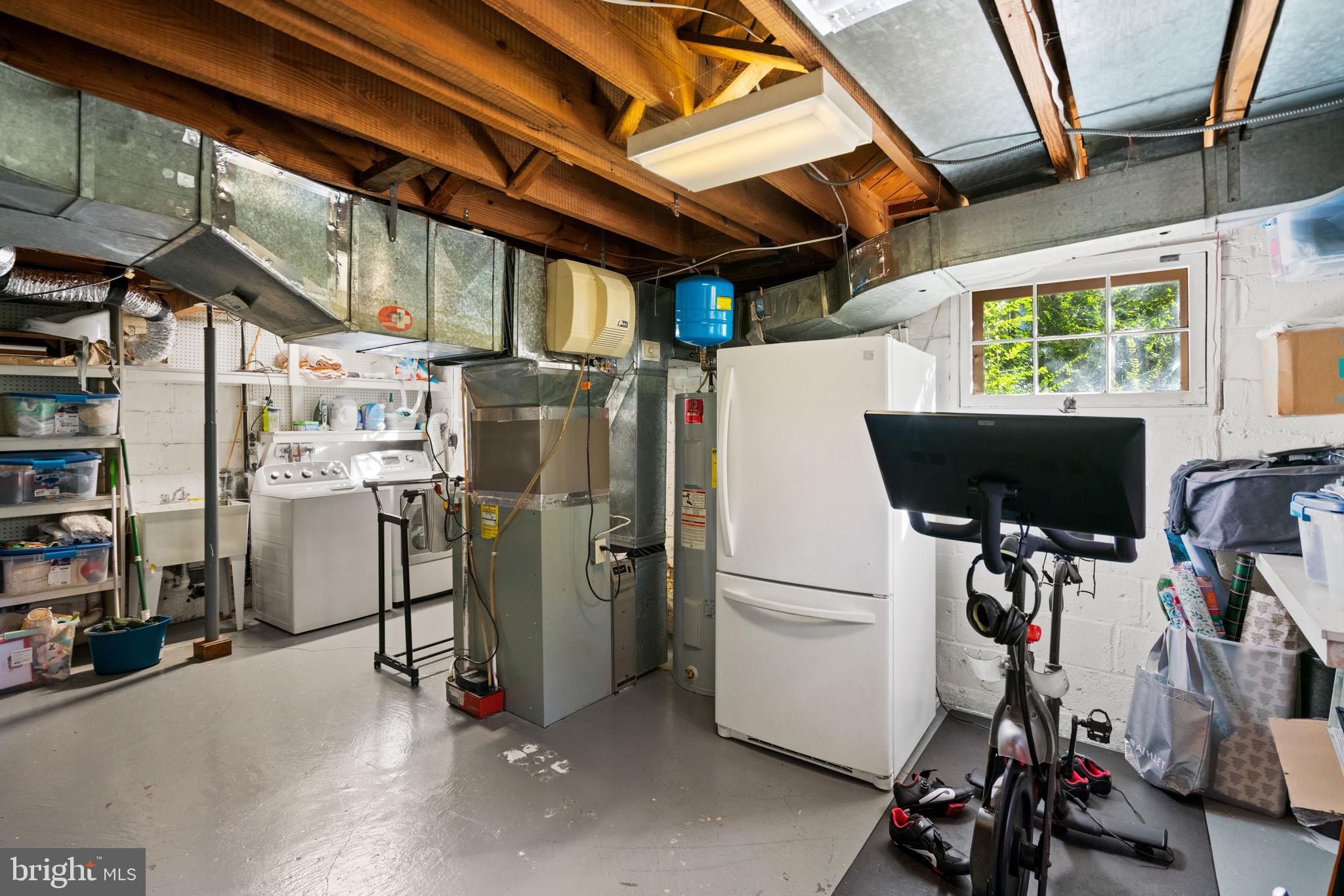 YORKTOWN VILLAGE - Residential