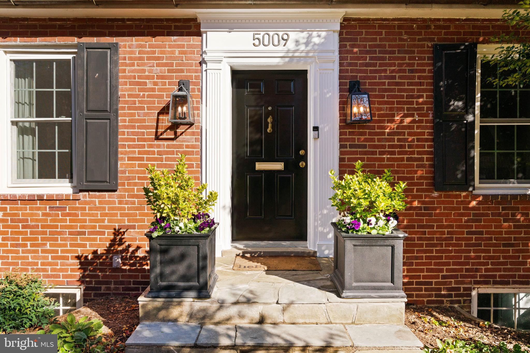 YORKTOWN VILLAGE - Residential