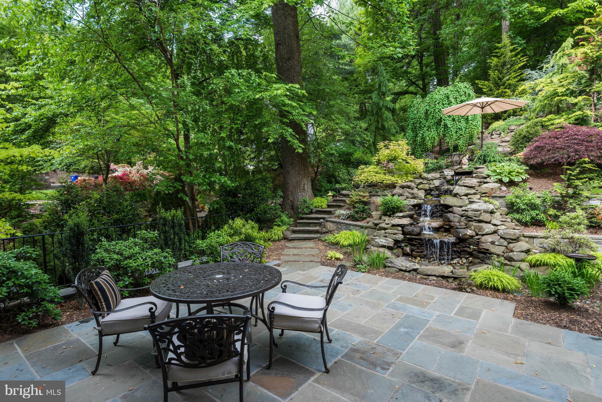 LEE HEIGHTS - Residential