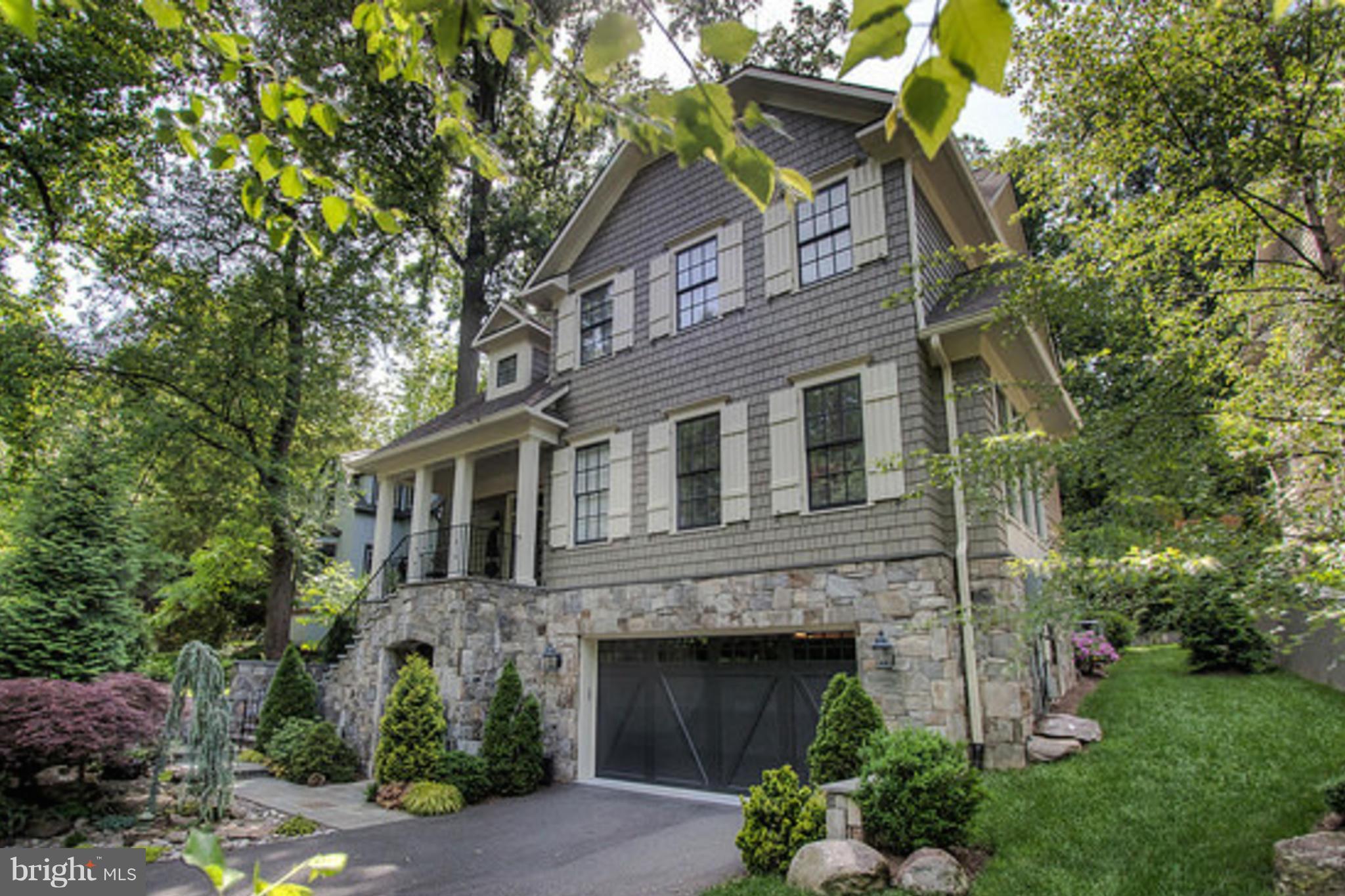 LEE HEIGHTS - Residential