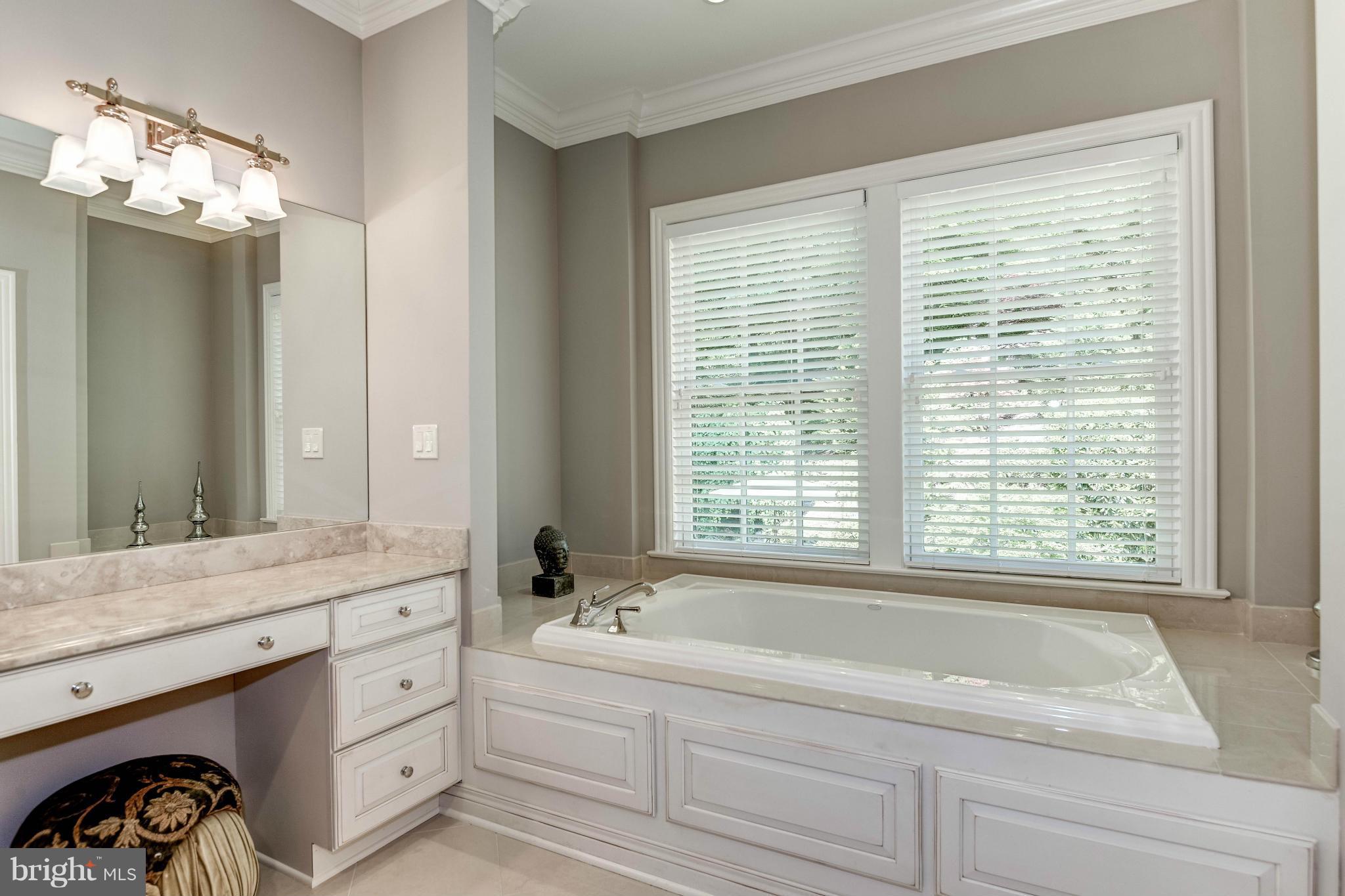 LEE HEIGHTS - Residential