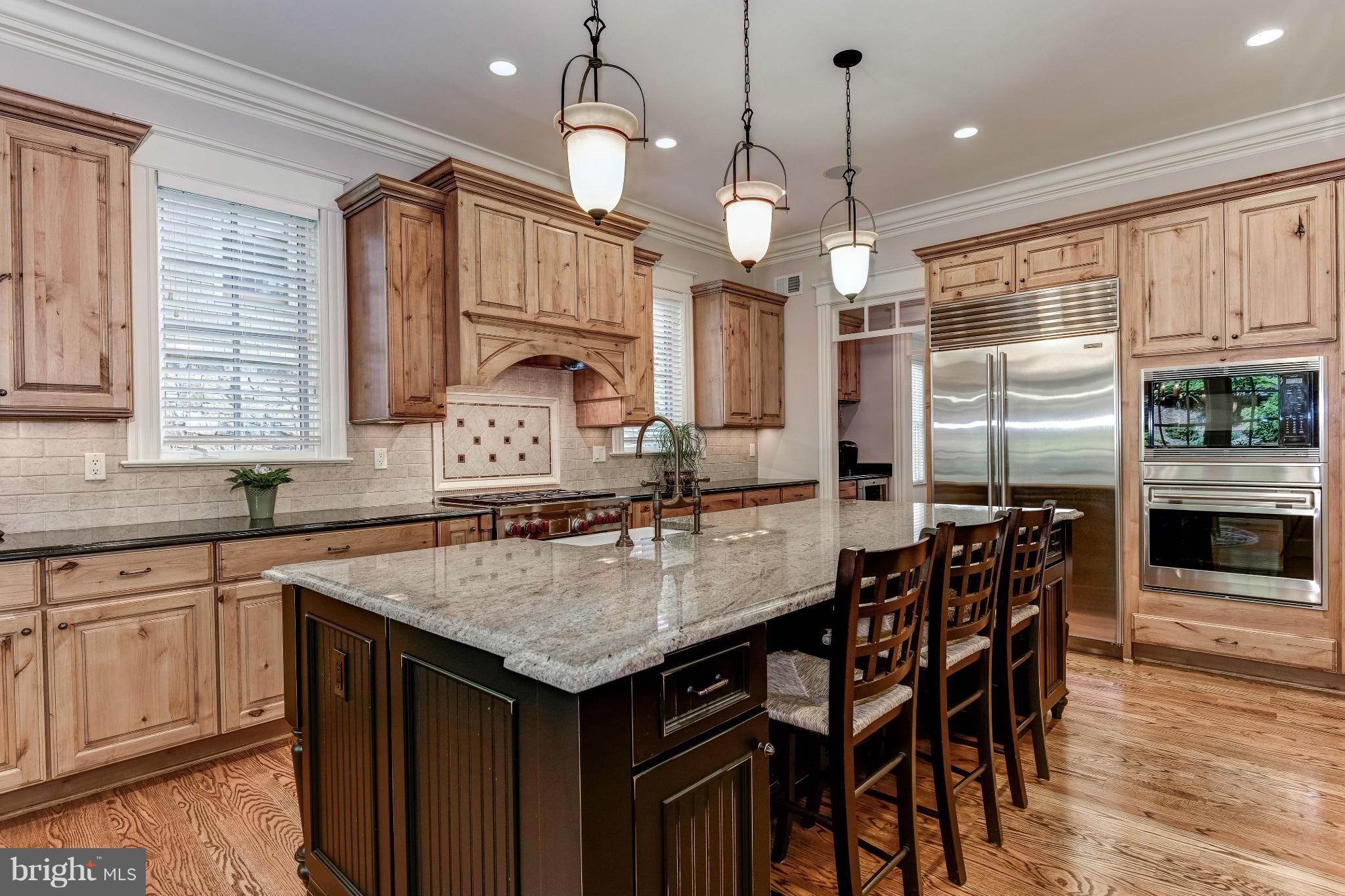 LEE HEIGHTS - Residential