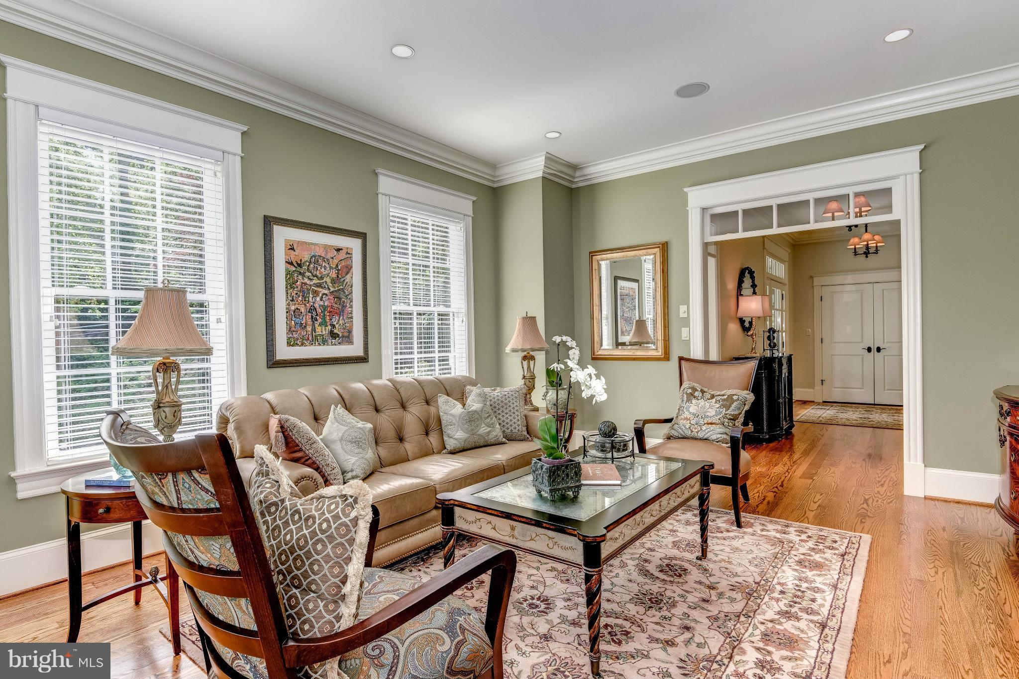 LEE HEIGHTS - Residential