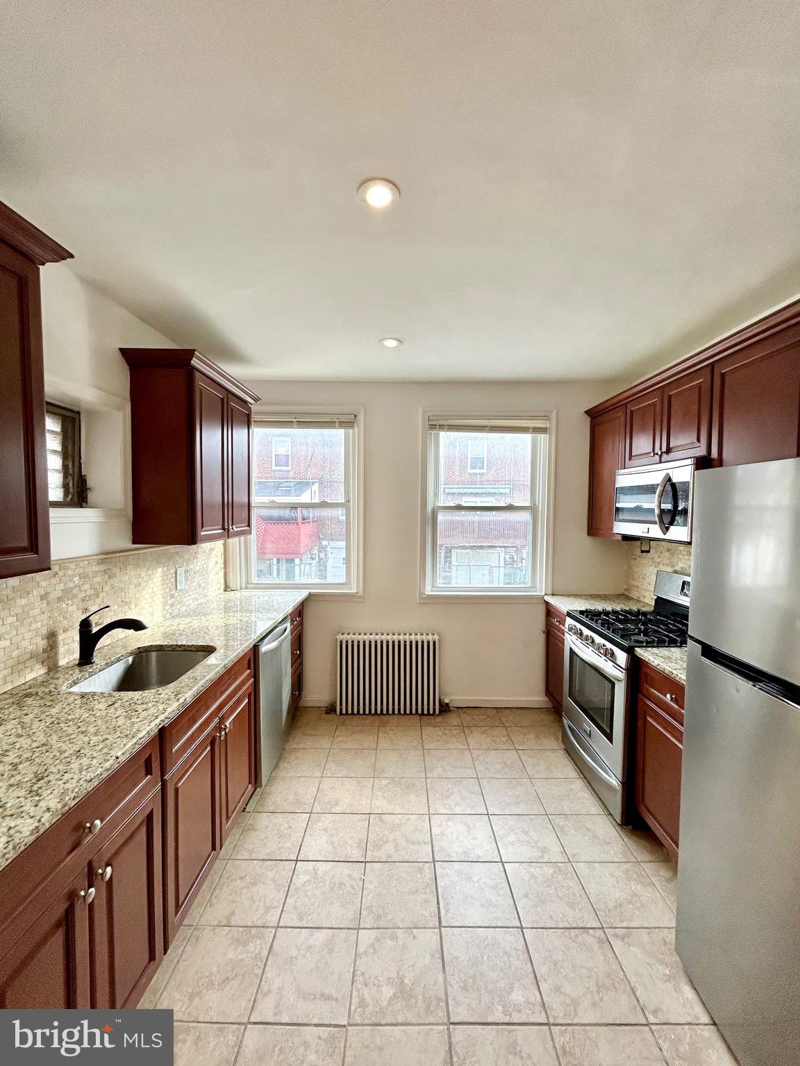 MAYFAIR - Residential