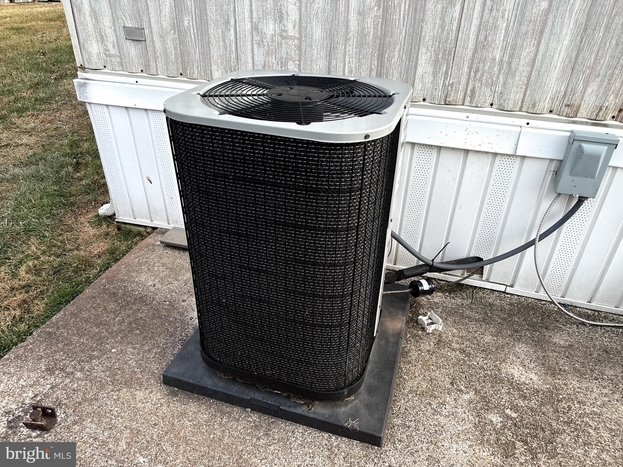 CEDAR MANOR MHP - Residential