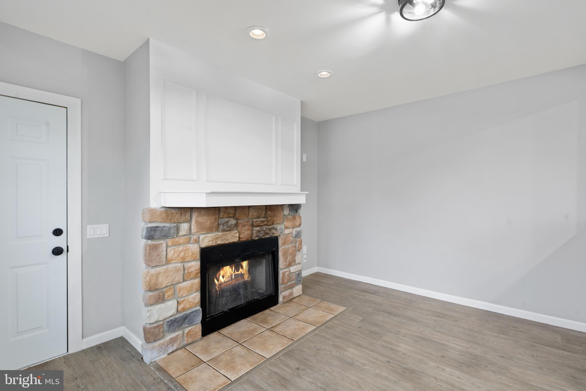 FAIRLESS HILLS - Residential