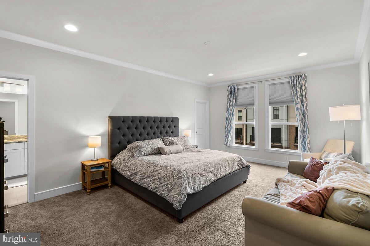 BRAMBLETON TOWN CENTER - Residential