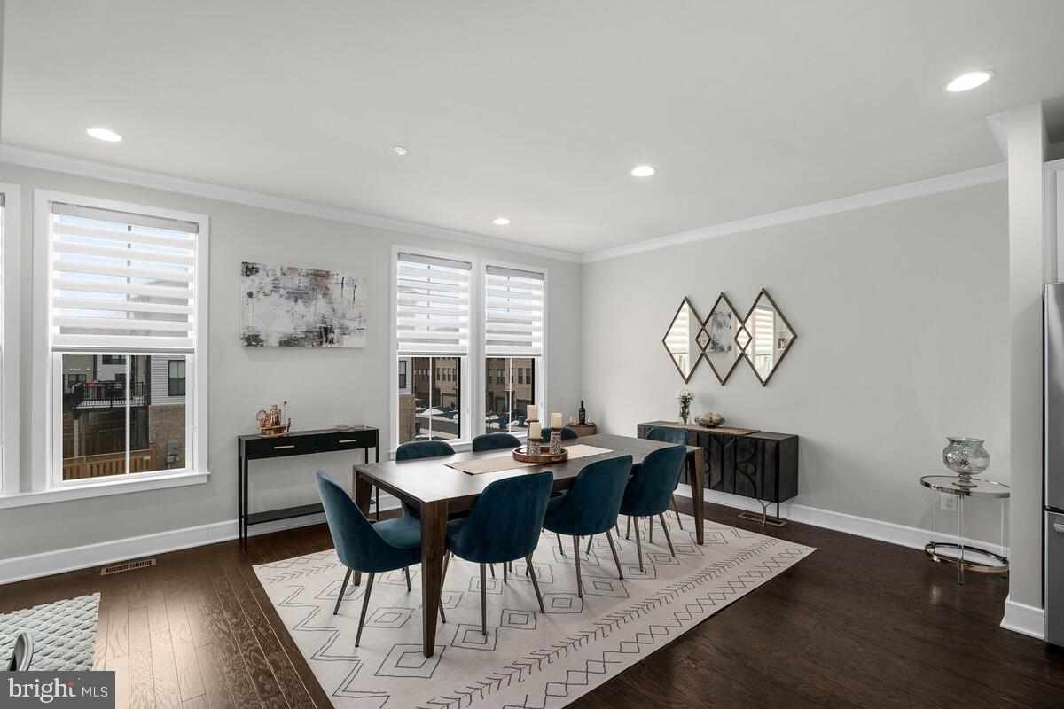 BRAMBLETON TOWN CENTER - Residential