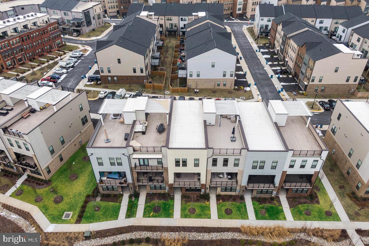 BRAMBLETON TOWN CENTER - Residential