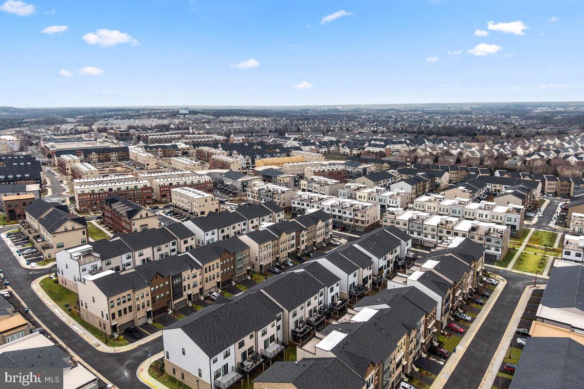 BRAMBLETON TOWN CENTER - Residential