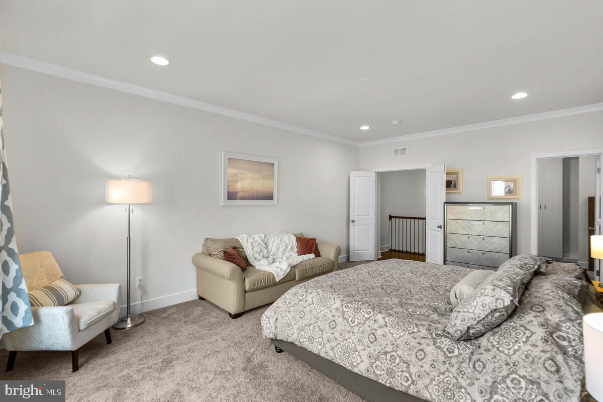 BRAMBLETON TOWN CENTER - Residential