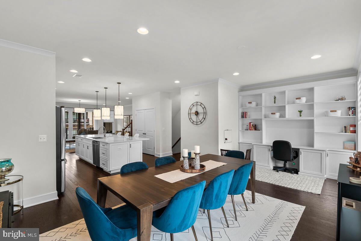 BRAMBLETON TOWN CENTER - Residential