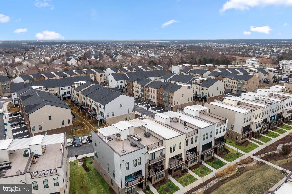 BRAMBLETON TOWN CENTER - Residential