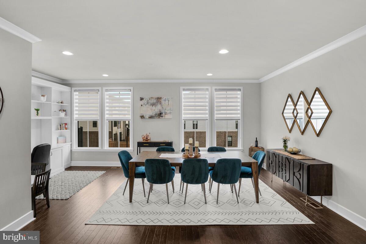 BRAMBLETON TOWN CENTER - Residential