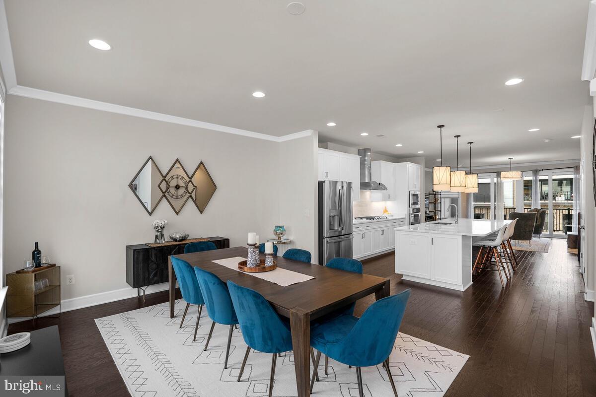 BRAMBLETON TOWN CENTER - Residential