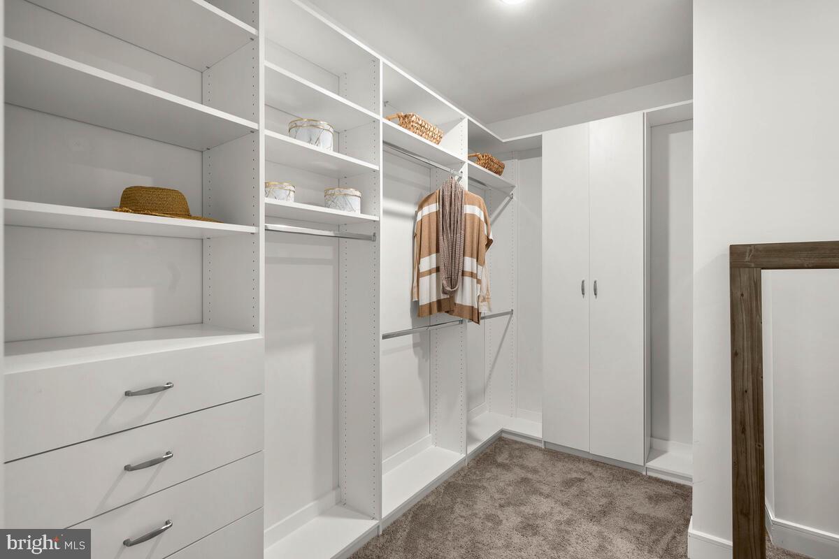 BRAMBLETON TOWN CENTER - Residential