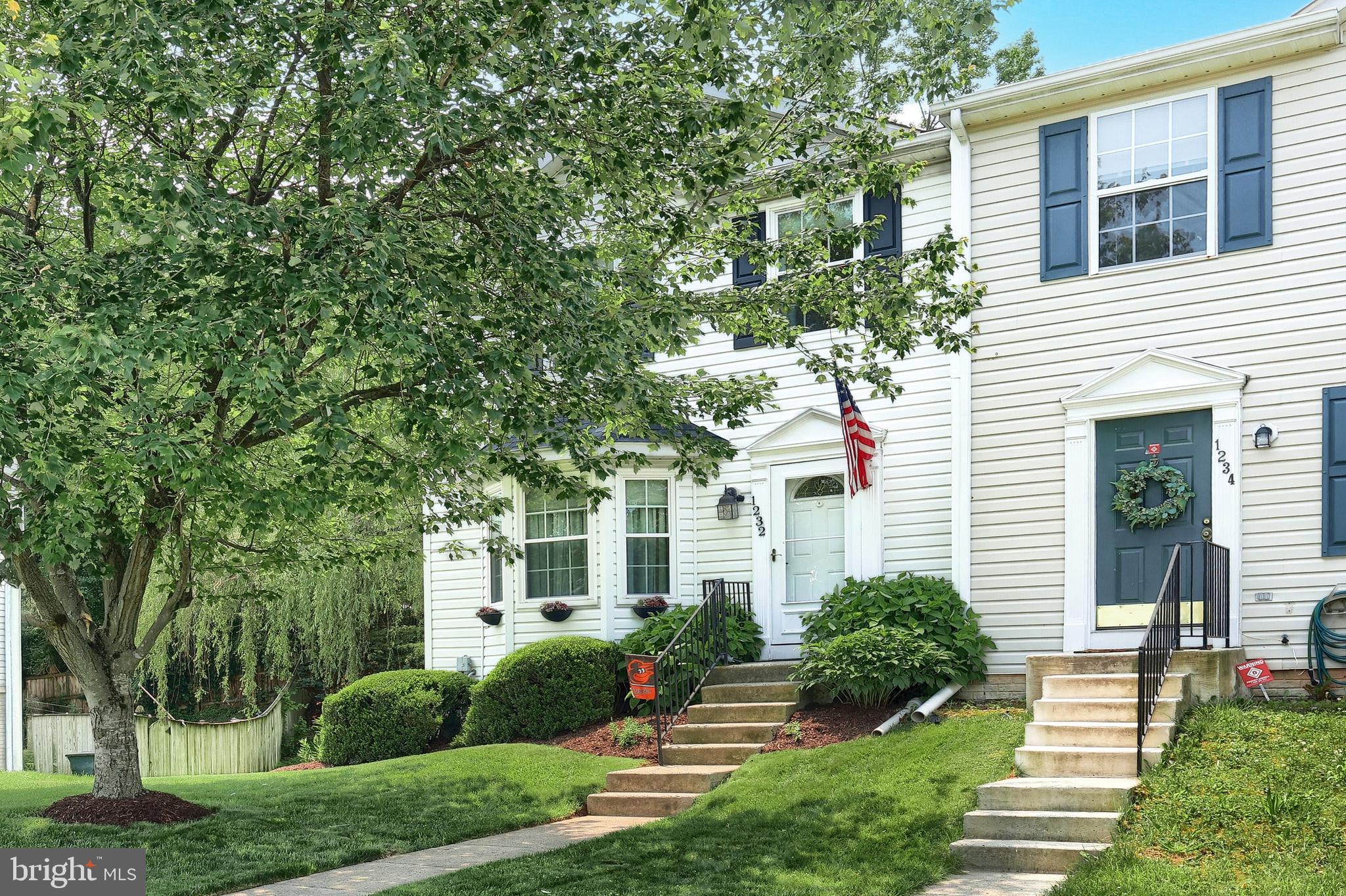 1232 SPLASHING BROOK DRIVE