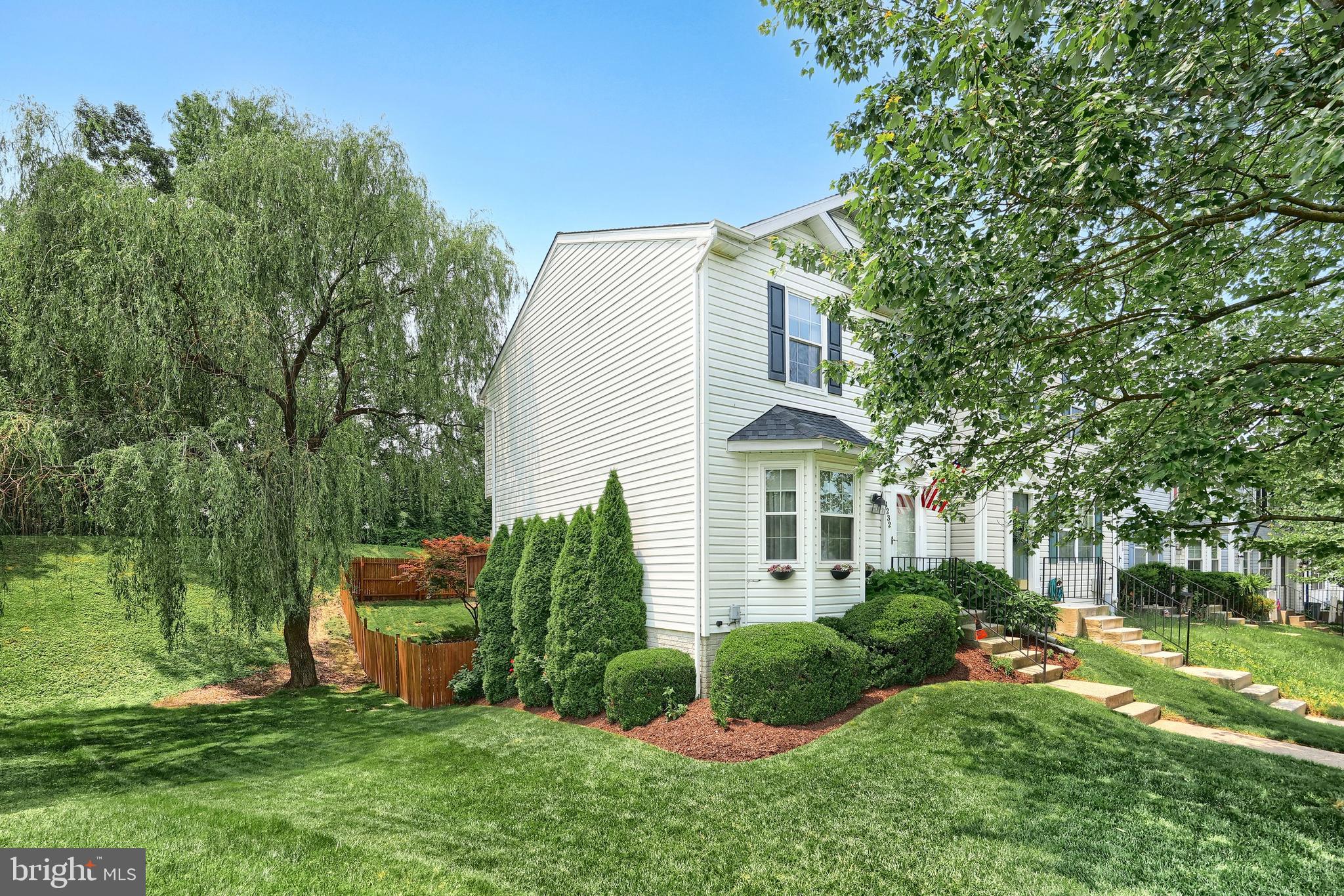 1232 SPLASHING BROOK DRIVE