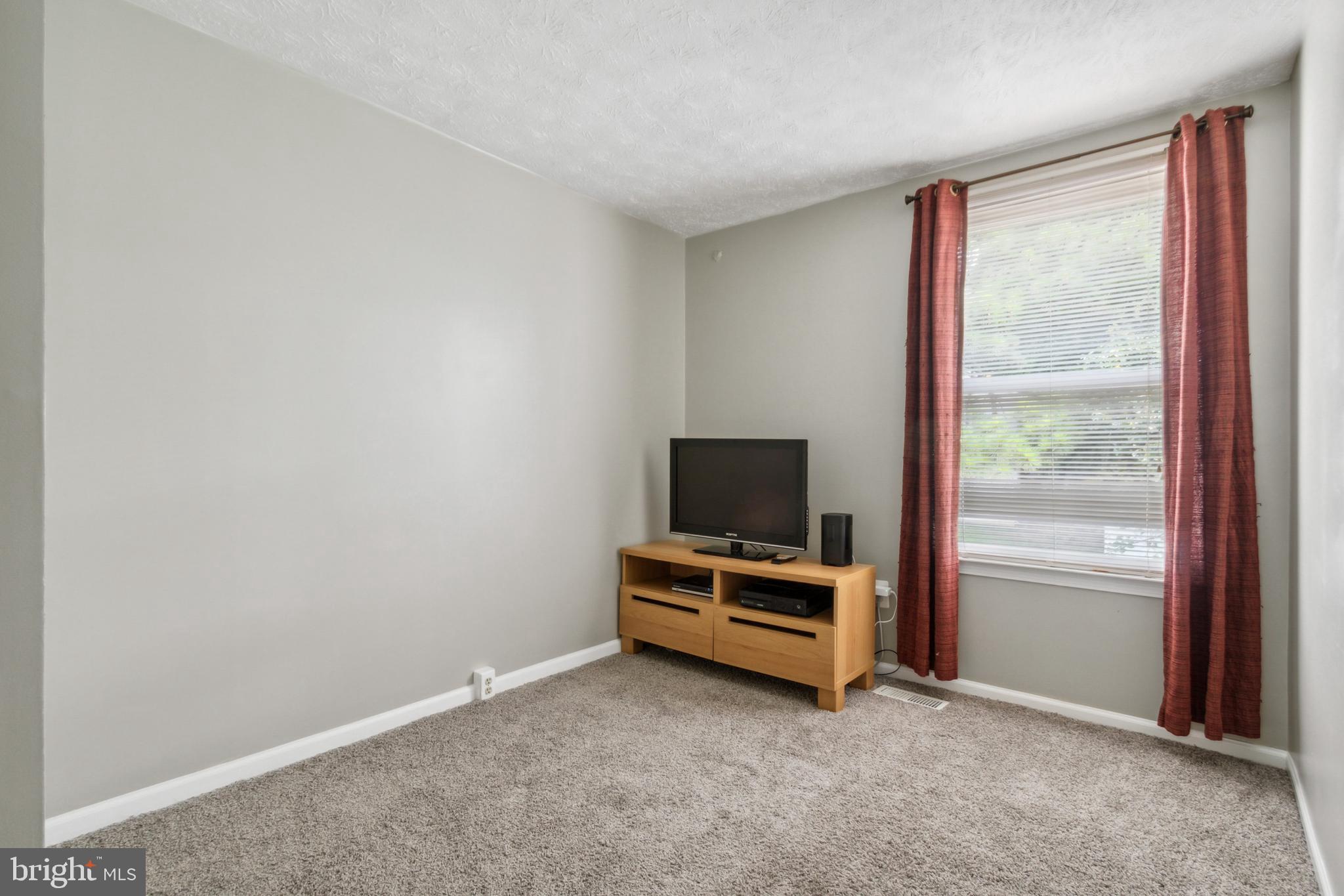 MONTCLAIR - Residential Lease